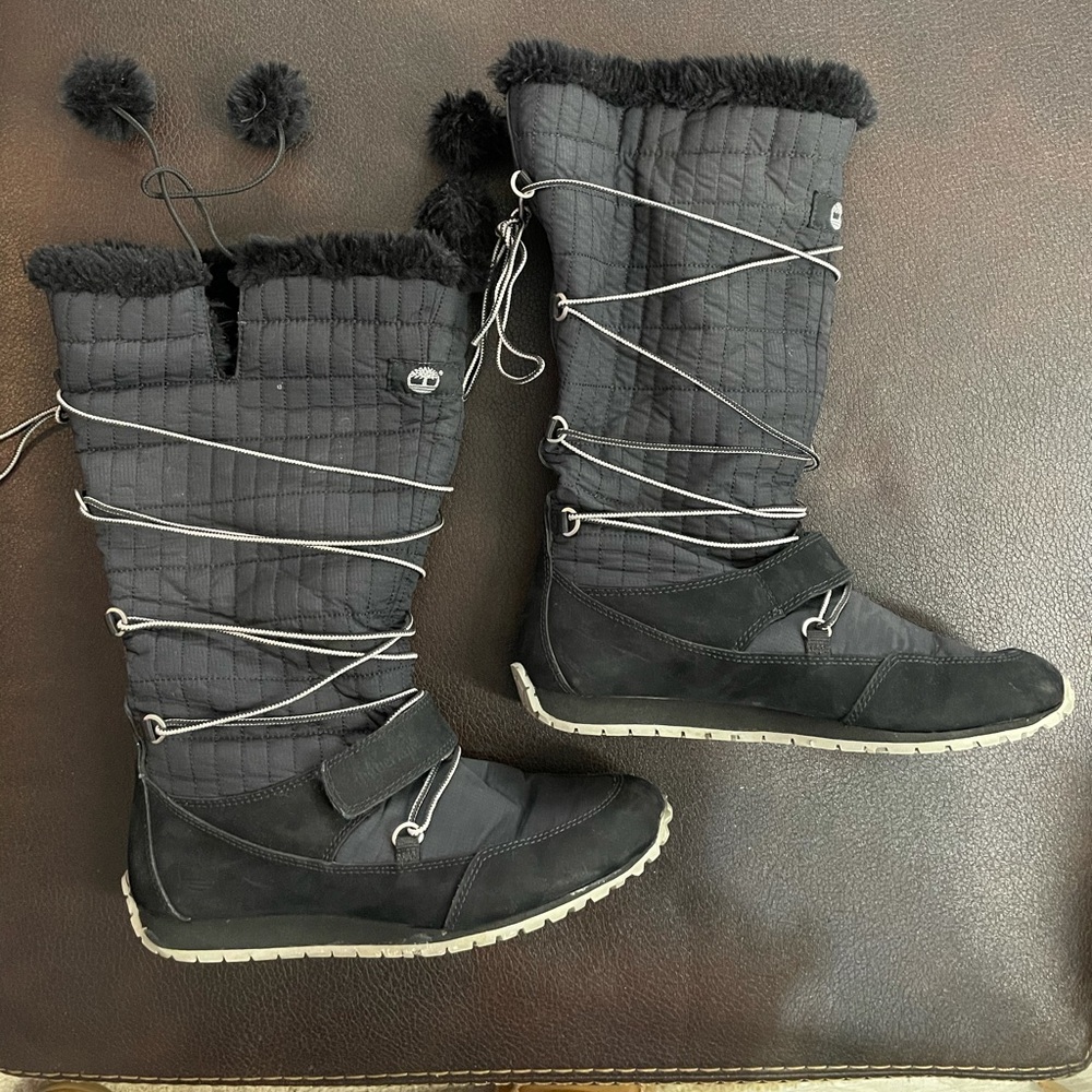 Timberland snow boots size 8